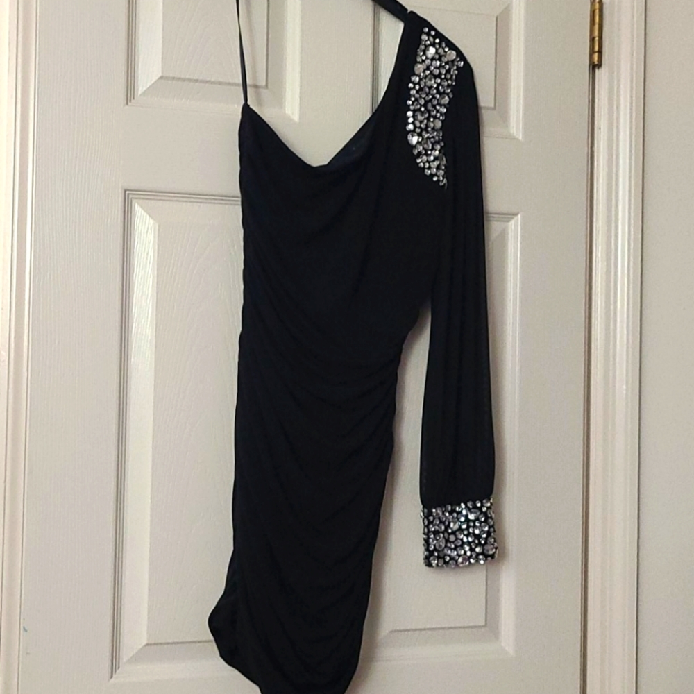 Black cocktail dress size large